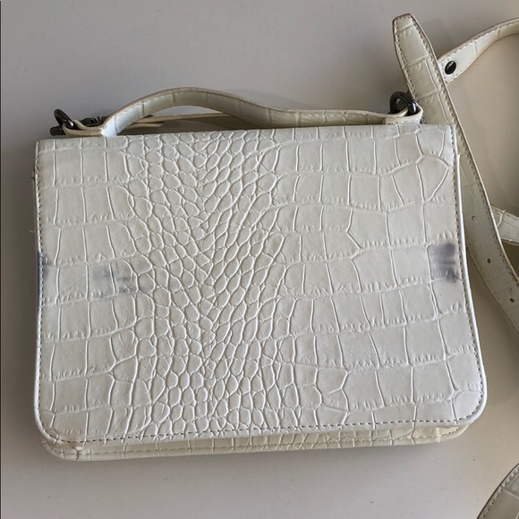 White snakeskin style crossbody bag purse - Picture 6 of 6